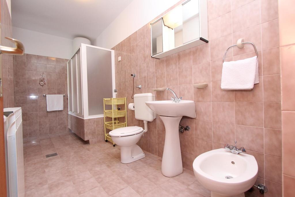 Apartments Rozela Rovinj Exterior photo