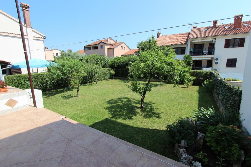 Apartments Rozela Rovinj Exterior photo